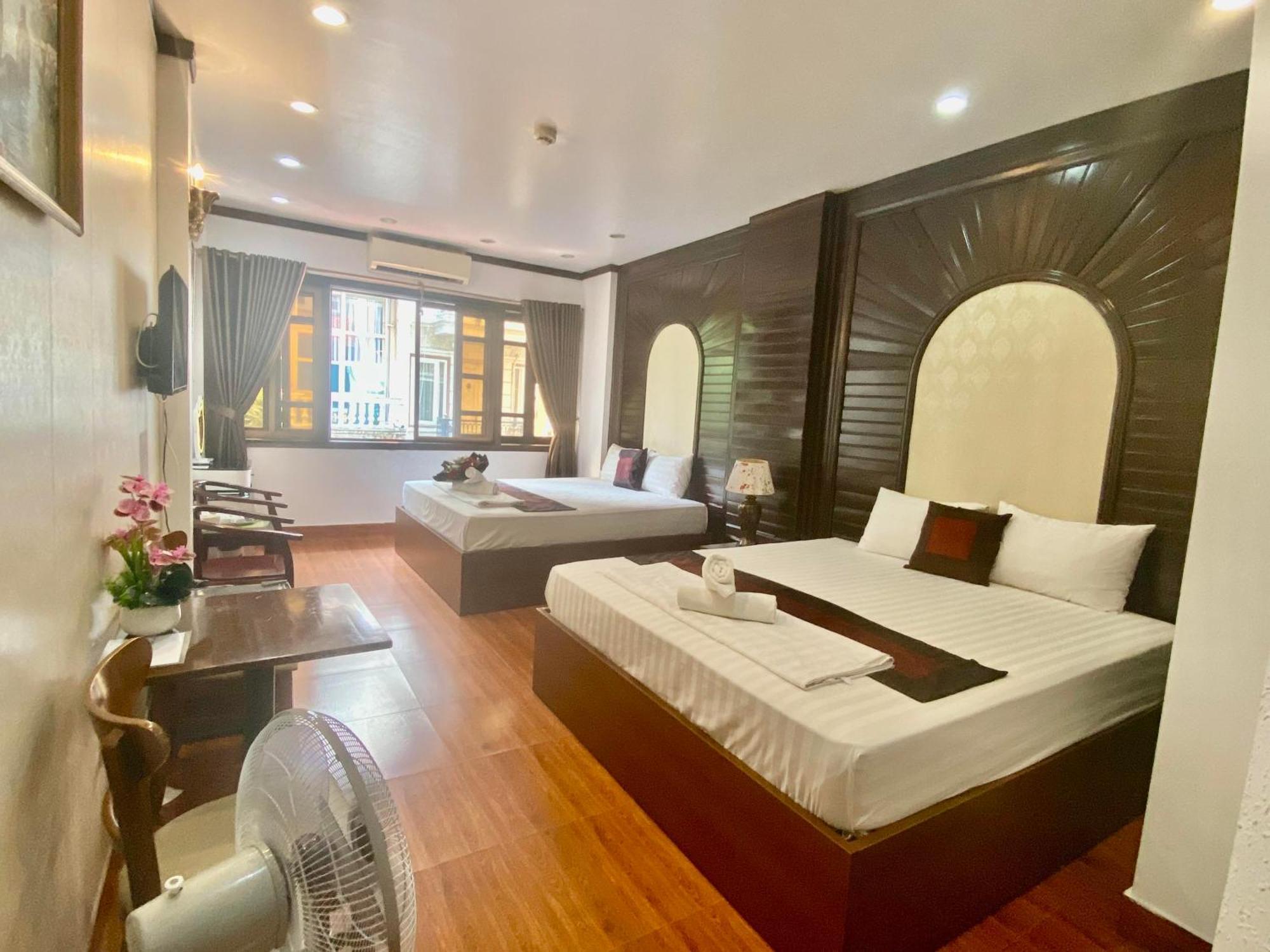 Impressive Boutique Hotel Ханой Екстериор снимка